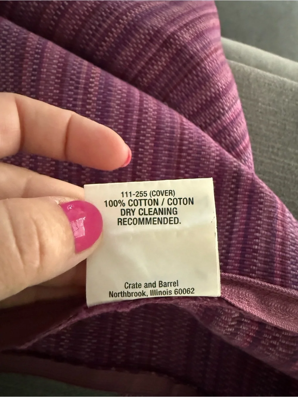 CRATE & BARREL Maddox woven plum 20